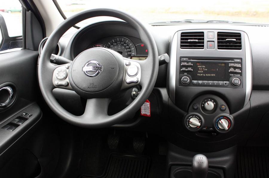 Nissan Micra 2015 года  (фото 20 из 37)